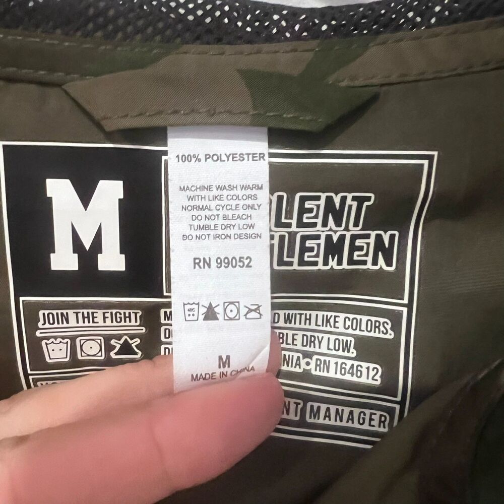 Violent Gentlemen Hockey Club (VGHC) Camo Windbreaker - Size Medium - Picture 11 of 12